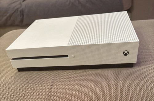 Microsoft xbox one - one, s